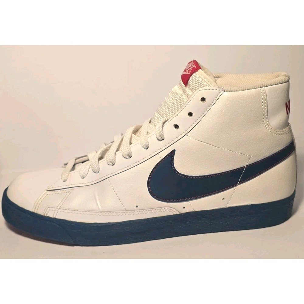 Nike Blazer Mid Top Leather Sneakers White/Blue Force-Red 316664-141. PreOwned